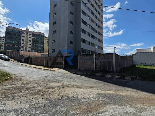 Venda em Parque Viegas - SHIS - Luziânia